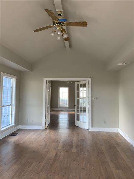 Living area (3)