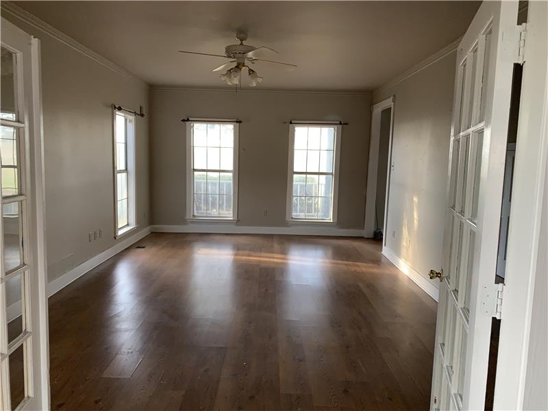 Living areas (2)
