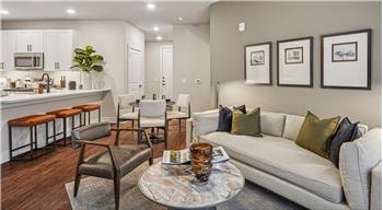 Primary listing photos for listing ID 642077