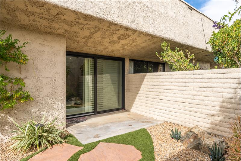 Slider to Primary Suite