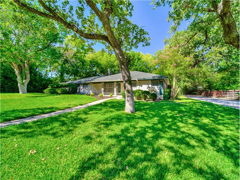 Beautiful one story on a wooded lot in Denton, TX