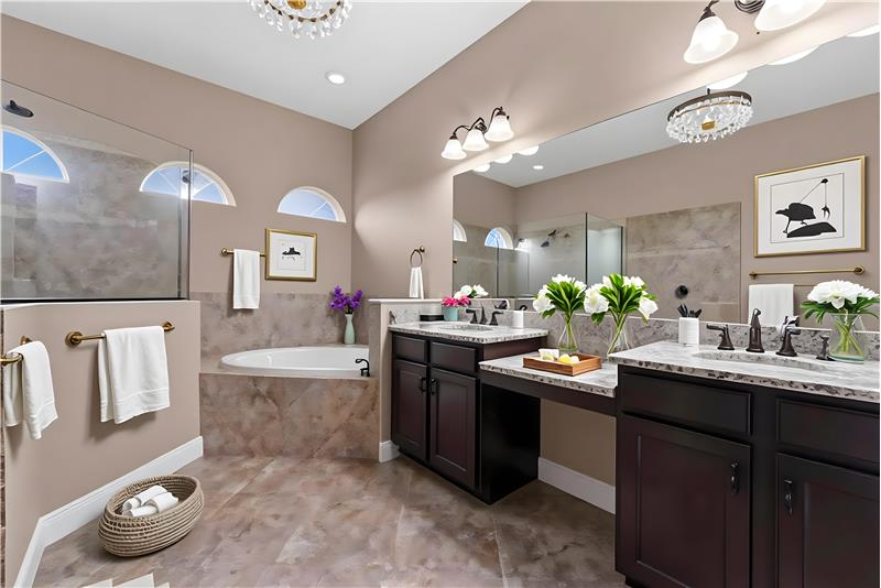 
                            Property Image 93