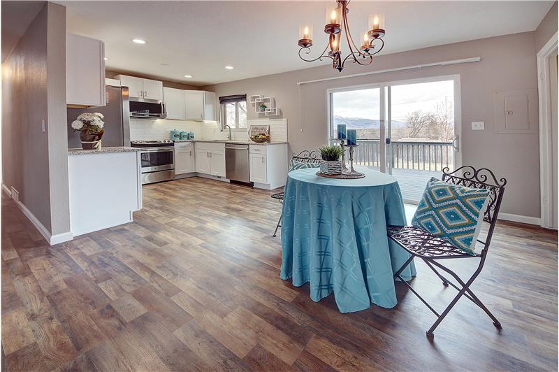 Open floor plan!