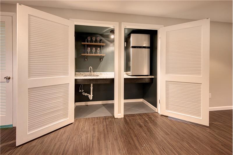 Wet Bar