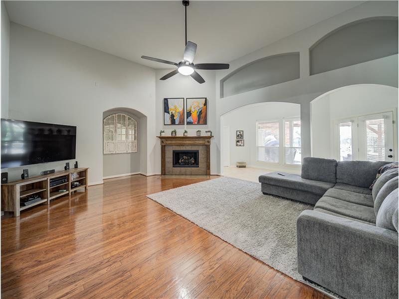 Open floor plan, living room with lots of natural light