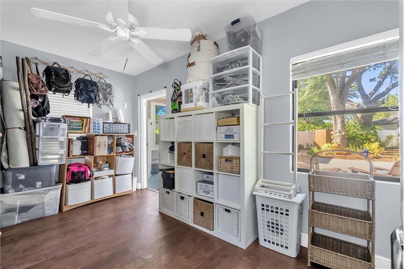 Separate Studio/Office