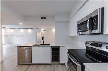 1155 Brickell Bay Dr 2204, Miami, FL