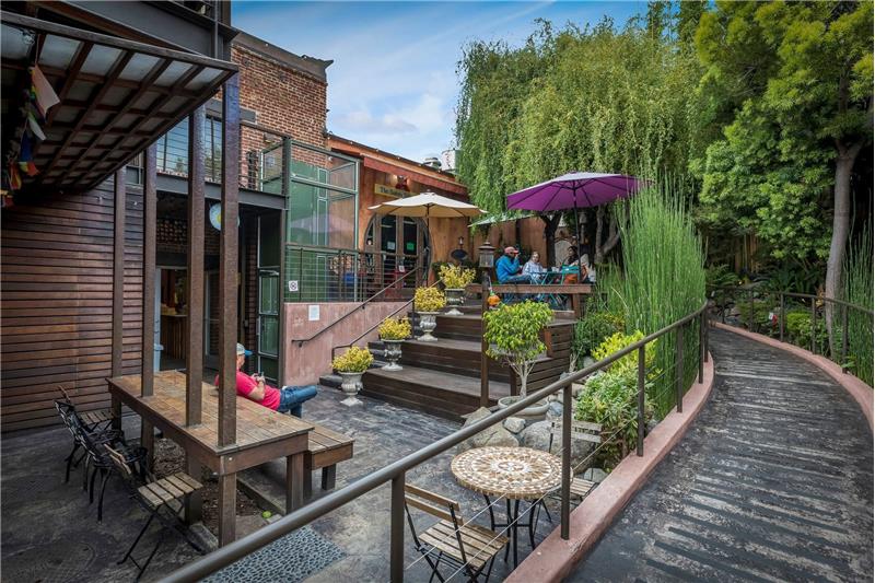
                            Property Image 60