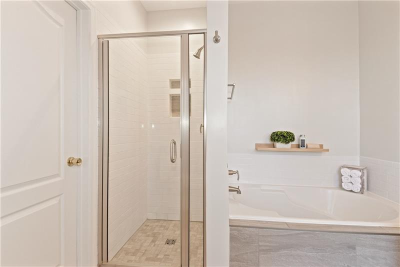 Owner's Bathroom with Soaking Tub/Separate Shower