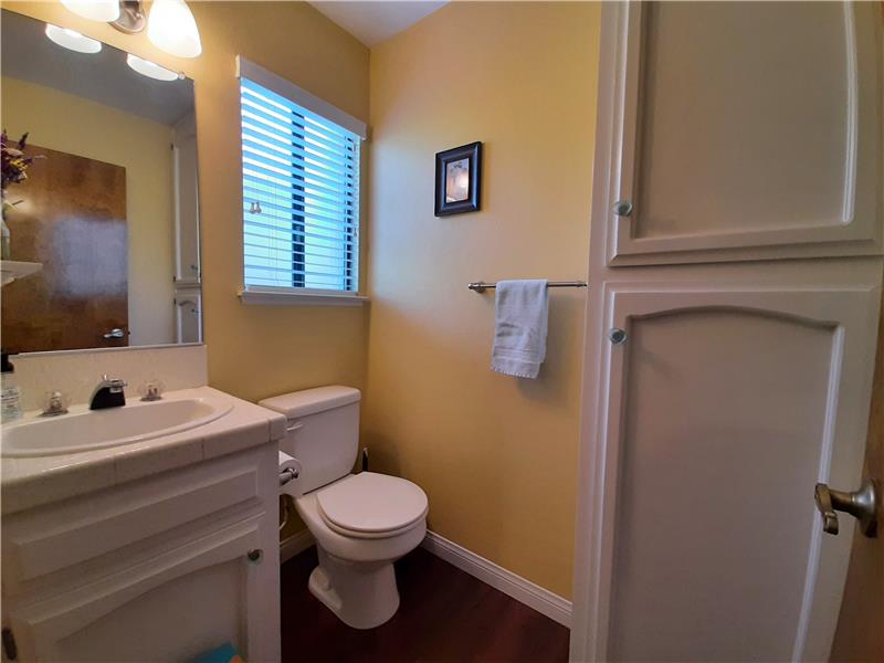 Downstairs Guest Bath with Linen Closet!