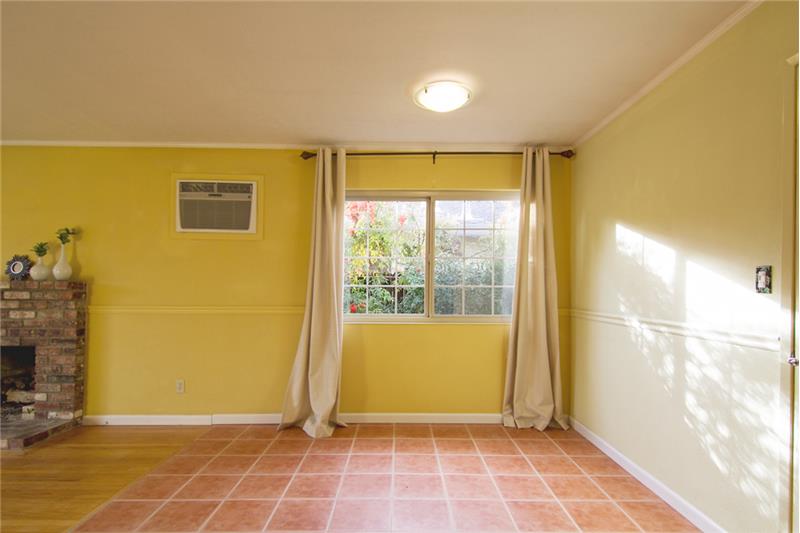 Dining nook