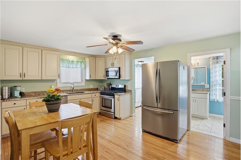 
                            Property Image 6