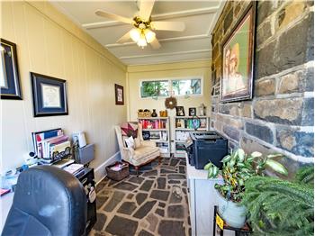 118 Elm Drive - office