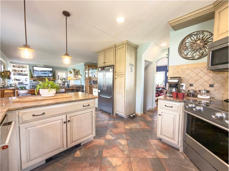 118 Elm Drive - kitchen