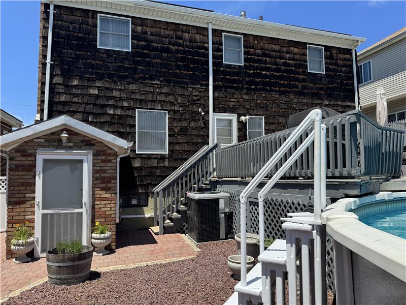 
                            Property Image 136