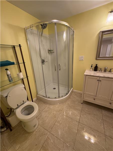 
                            Property Image 111