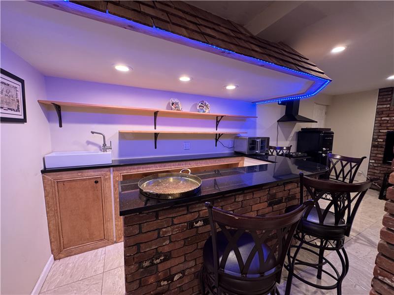 
                            Property Image 98