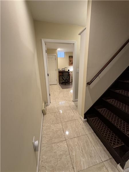 
                            Property Image 106