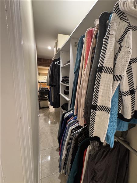 
                            Property Image 105