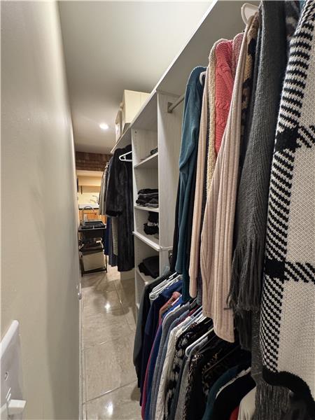 
                            Property Image 104