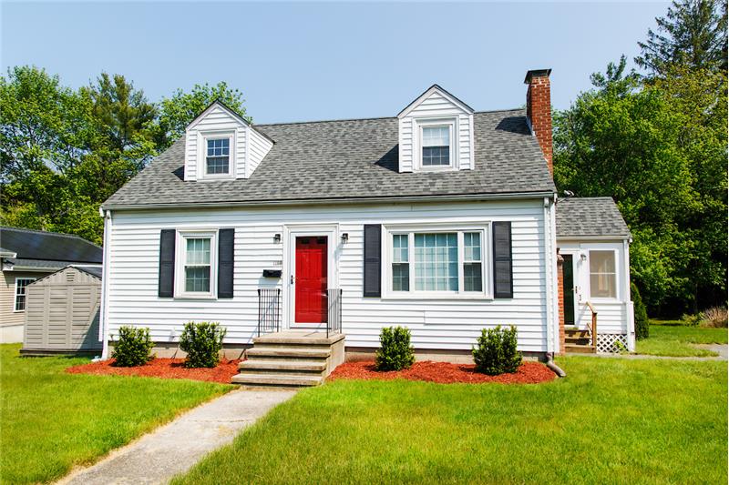 1188 Main Street Walpole MA 02081 for Sale by Realtor Michael Mahoney