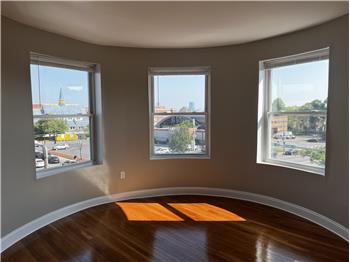 Primary listing photos for listing ID 641874