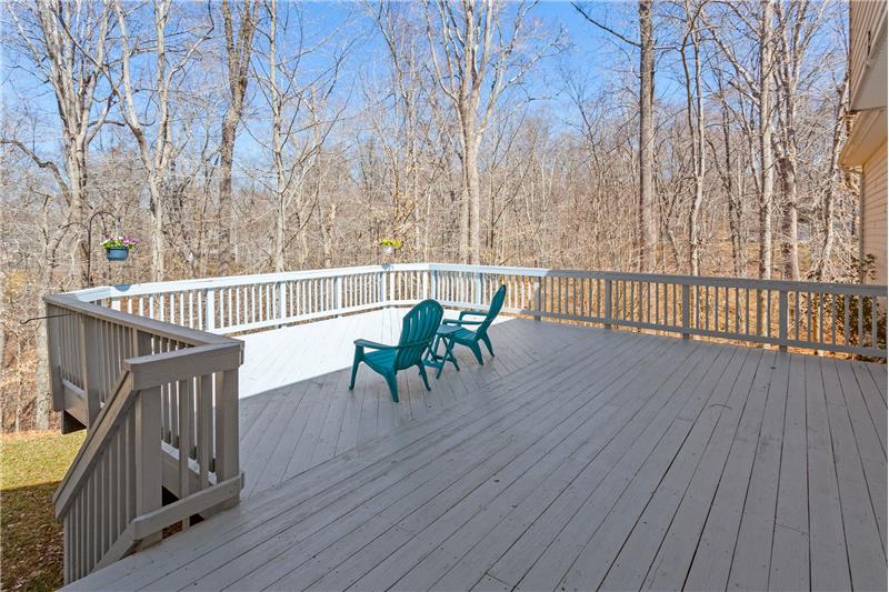 Wooded Deck is Perfect for Entertaining