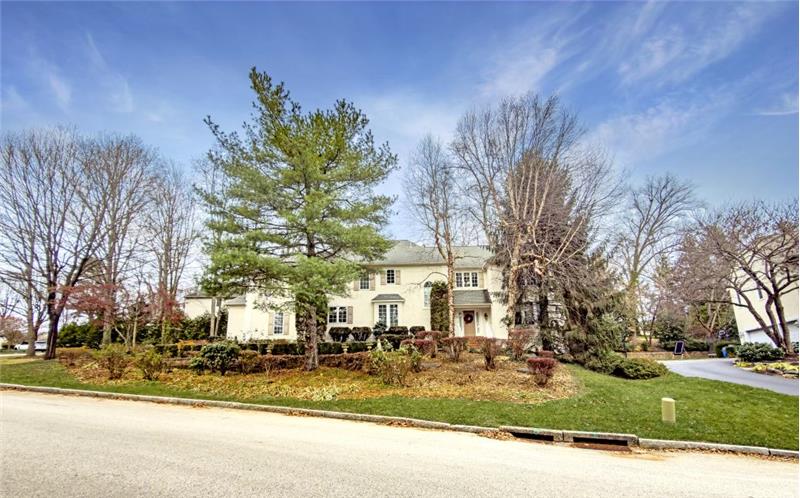 12 Chalous - Front Exterior