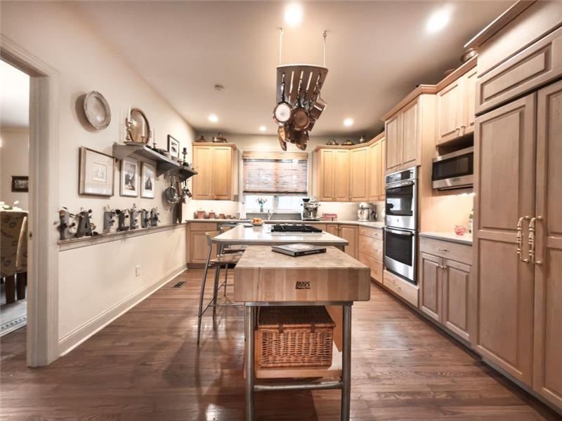 12 Chalous - Kitchen