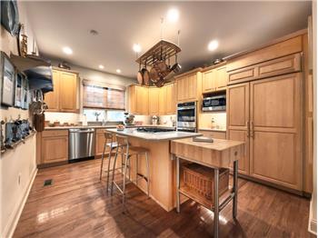 12 Chalous - Kitchen