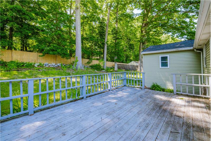 The exterior photo of 12 Sunset Drive Milford MA