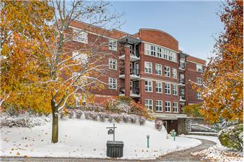 Primary listing photos for listing ID 643700