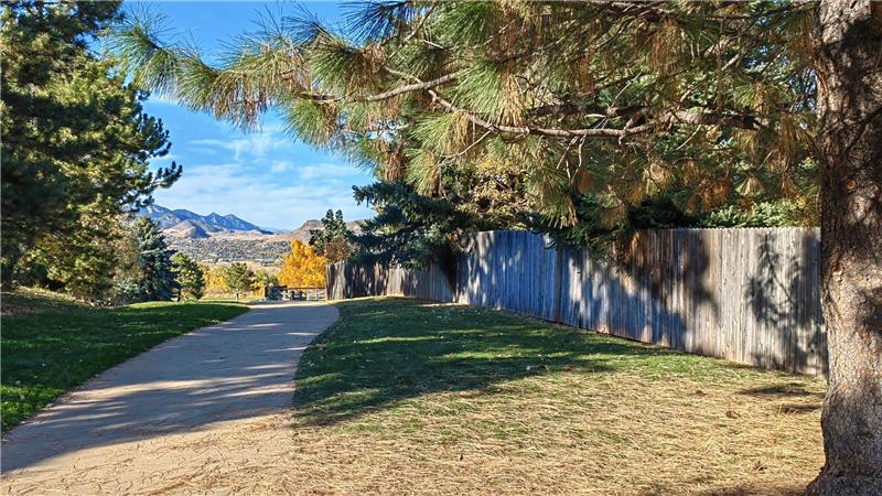 Kinney Trail close to Apex Trail