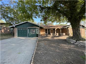 Primary listing photos for listing ID 642347