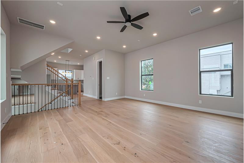 
                            Property Image 73