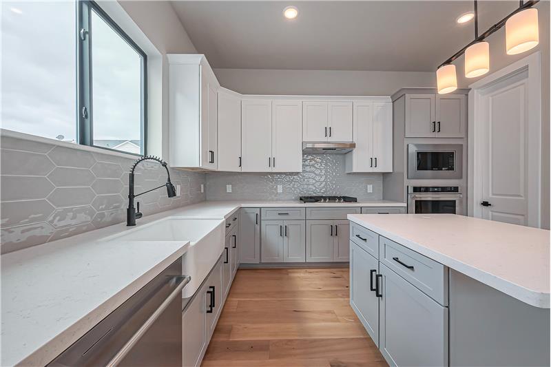 
                            Property Image 84