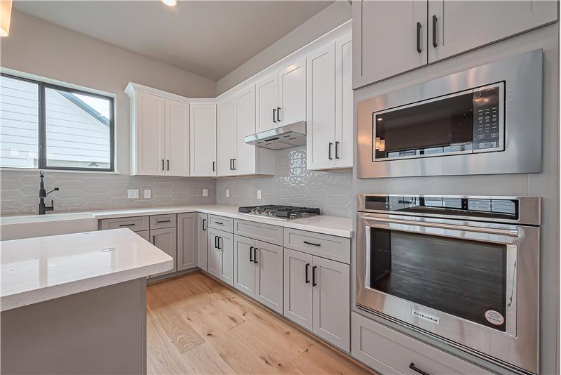 
                            Property Image 91