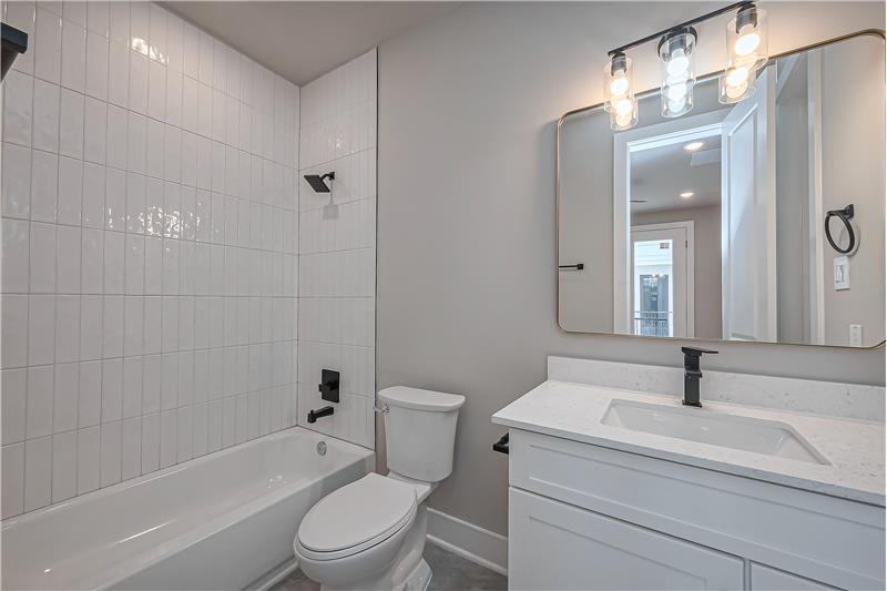 
                            Property Image 100