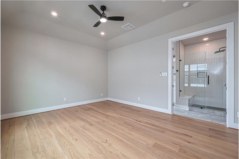 
                            Property Image 102