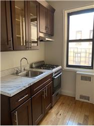 Primary listing photos for listing ID 642860