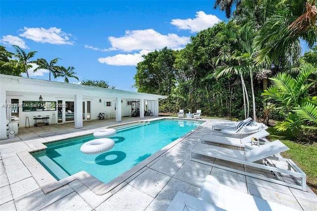
                            Property Image 72