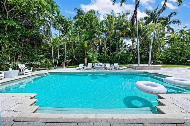 
                            Property Image 73