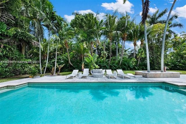 
                            Property Image 78