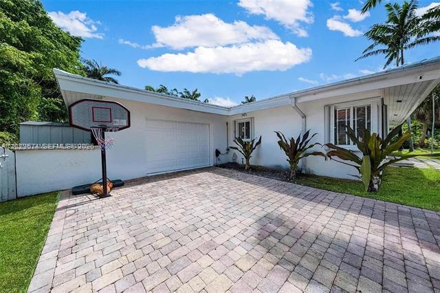 
                            Property Image 96