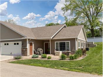 Primary listing photos for listing ID 540371