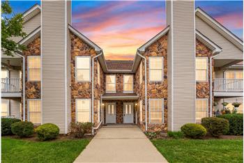 Primary listing photos for listing ID 649639