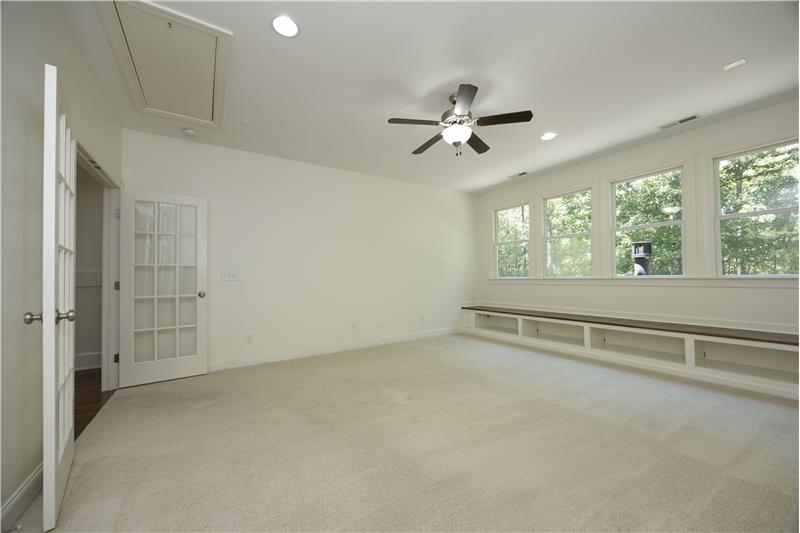 Bonus  / Media Room