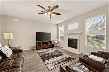 128 Shining Point Dr, Waller, TX