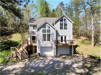 Primary listing photos for listing ID 640479
