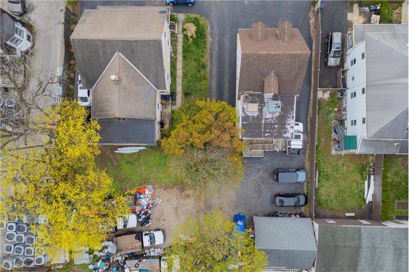 129, 131-133 Pennsylvania Avenue, Wayne Aerial Views